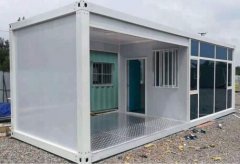 集装箱活动房屋式公厕助大连市过假期